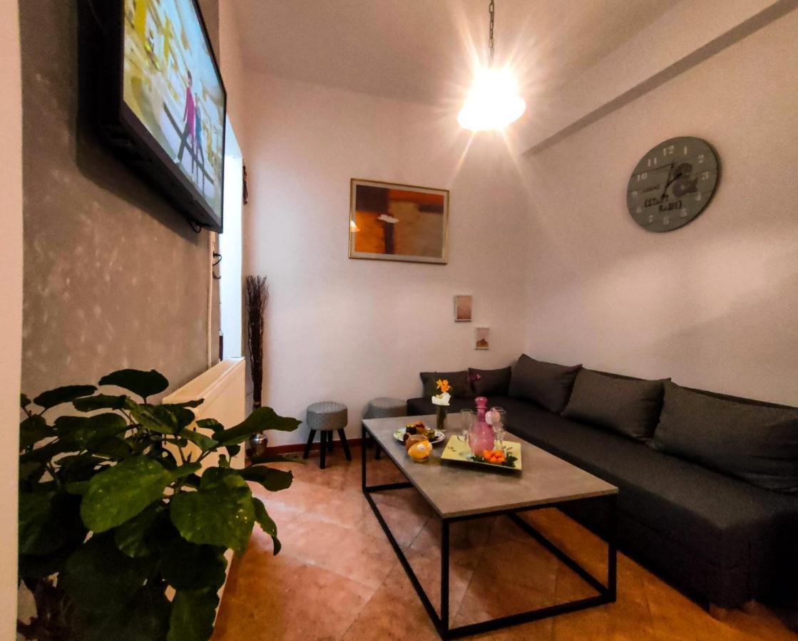 Kastra Bella 2 Bedroom Condo In Corfu Town Dış mekan fotoğraf