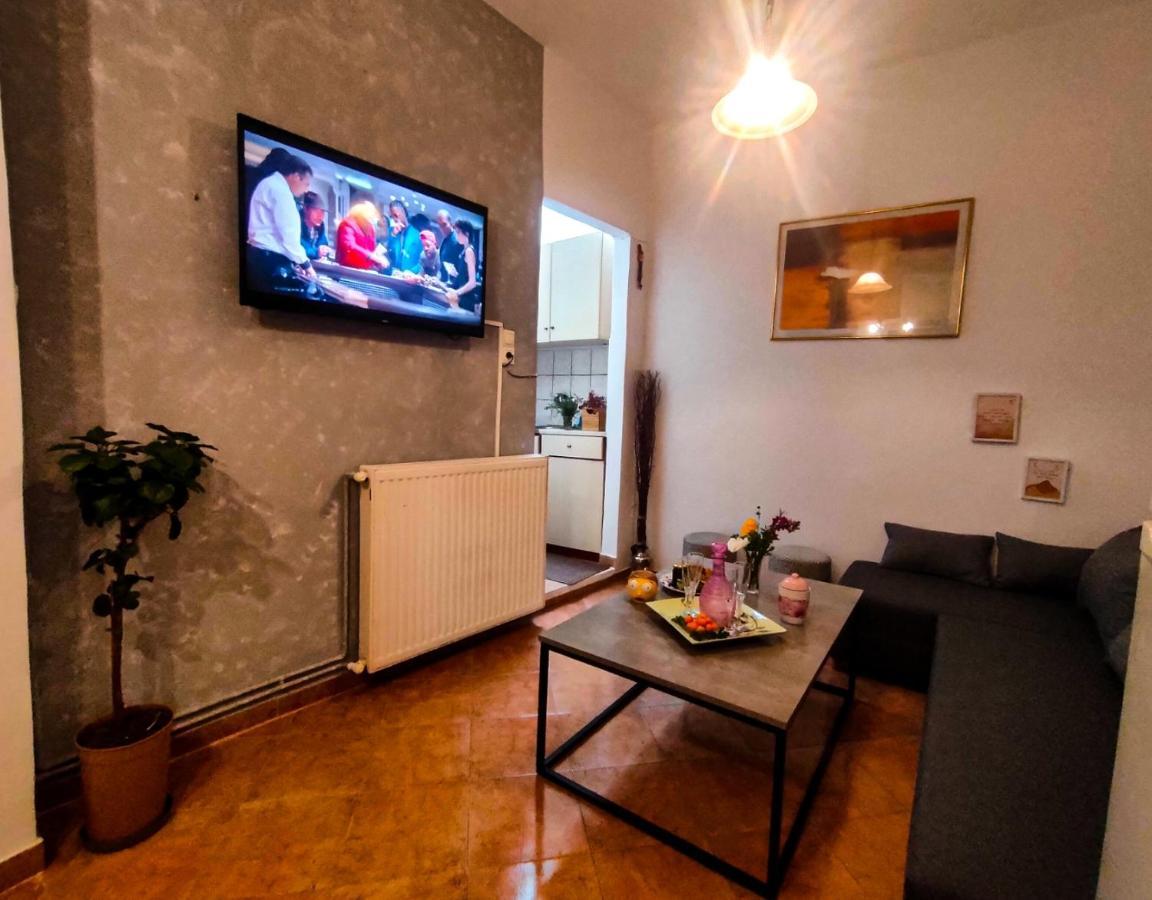 Kastra Bella 2 Bedroom Condo In Corfu Town Dış mekan fotoğraf